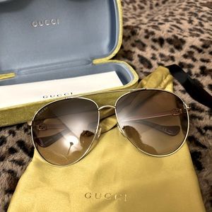 GUCCI Sunglasses GG1088S